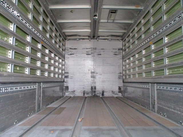 三菱ふそうファイターアルミウイング中型（4t）[写真07]