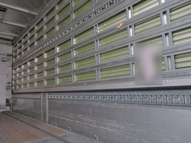 三菱ふそうファイターアルミウイング中型（4t）[写真09]