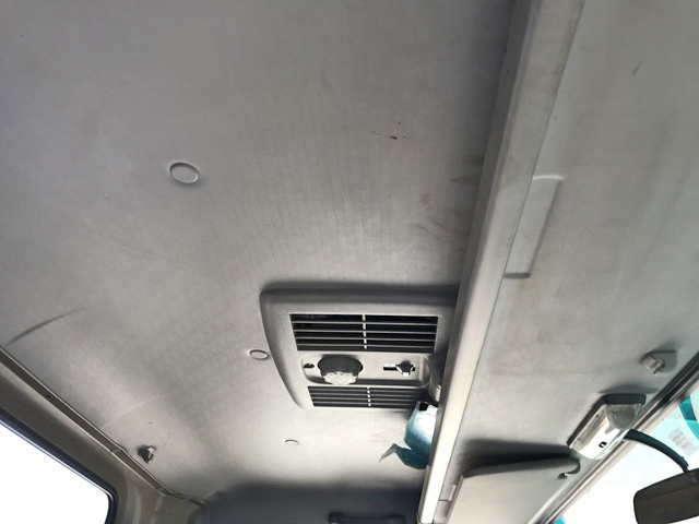 いすゞエルフクレーン4段小型（2t・3t）[写真28]