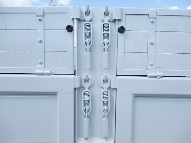 三菱ふそうキャンター平ボディ小型（2t・3t）[写真15]