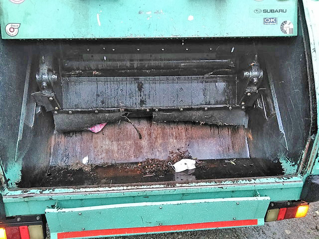 いすゞエルフパッカー車（塵芥車）小型（2t・3t）[写真11]