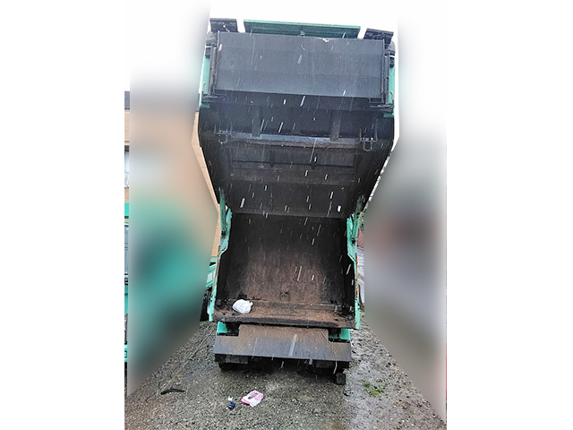 いすゞエルフパッカー車（塵芥車）小型（2t・3t）[写真08]