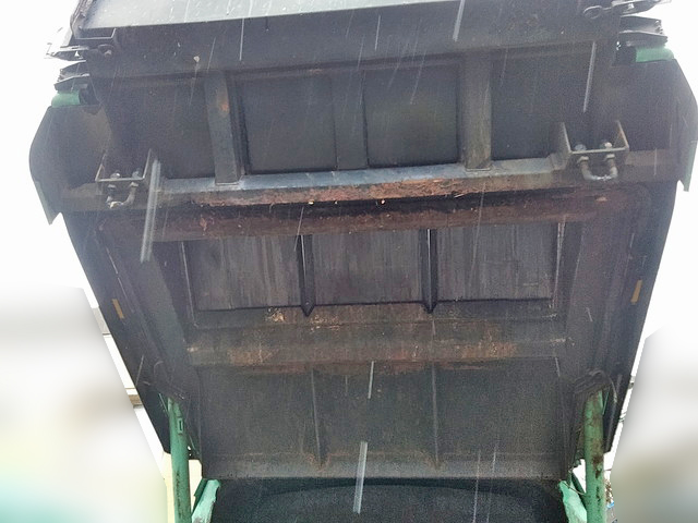 いすゞエルフパッカー車（塵芥車）小型（2t・3t）[写真09]