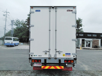 いすゞギガアルミウイング大型（10t）[写真10]