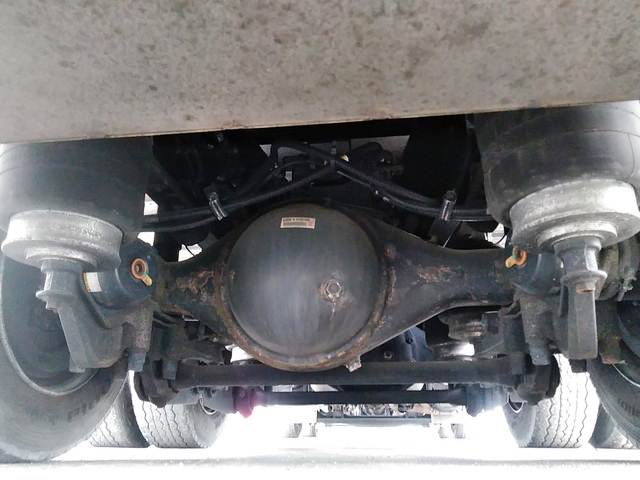 いすゞギガアルミウイング大型（10t）[写真19]