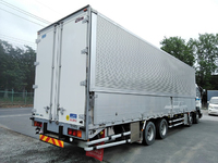 いすゞギガアルミウイング大型（10t）[写真02]