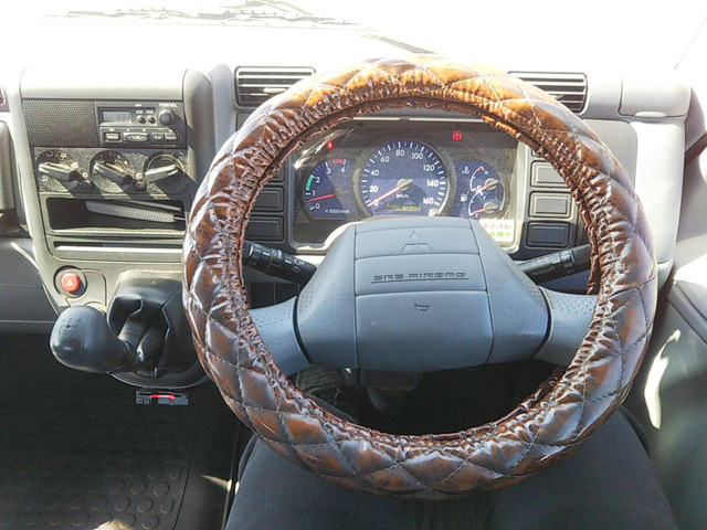 三菱ふそうキャンター平ボディ小型（2t・3t）[写真18]