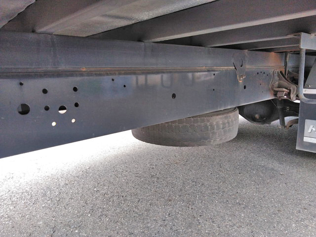 日野レンジャー幌ウイング中型（4t）[写真09]