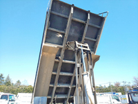 いすゞギガダンプ大型（10t）[写真13]