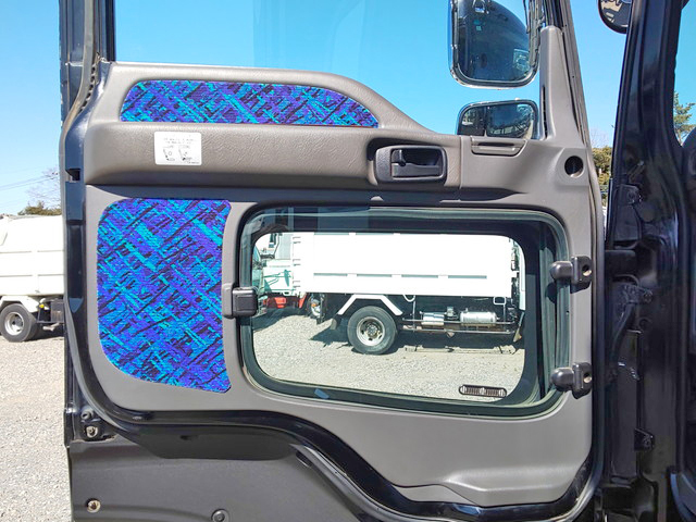 いすゞギガダンプ大型（10t）[写真23]