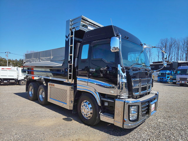 いすゞギガダンプ大型（10t）[写真03]