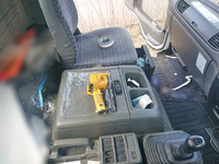 いすゞフォワードセーフティクレーン4段中型（4t）[写真23]