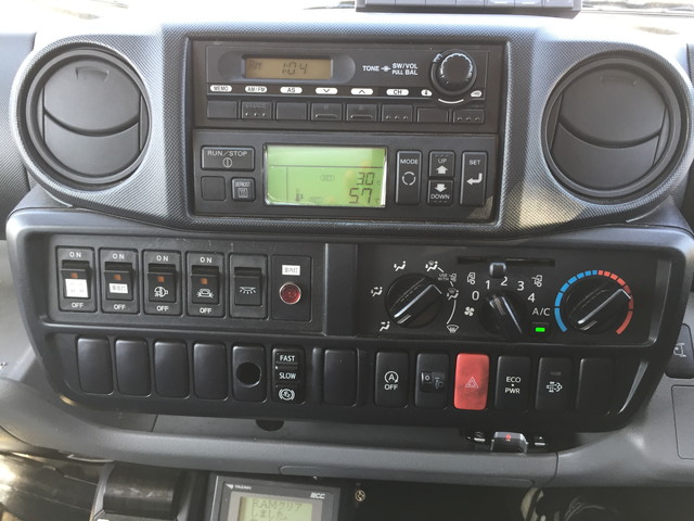 日野デュトロ冷凍車（冷蔵車）小型（2t・3t）[写真31]