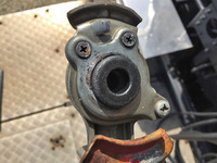 UDトラックスクオントレーラーヘッド（トラクターヘッド）大型（10t）[写真12]