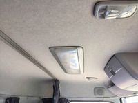 UDトラックスクオントレーラーヘッド（トラクターヘッド）大型（10t）[写真34]