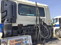 UDトラックスクオントレーラーヘッド（トラクターヘッド）大型（10t）[写真08]