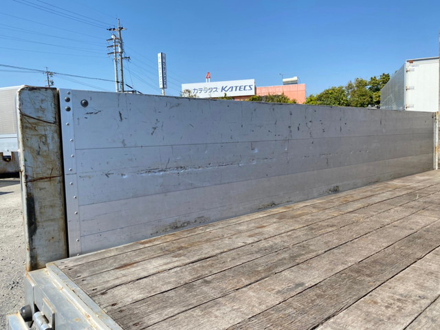 UDトラックスコンドルクレーン4段増トン（6t・8t）[写真15]