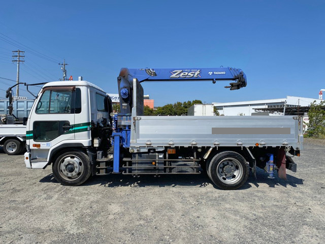 UDトラックスコンドルクレーン4段増トン（6t・8t）[写真05]