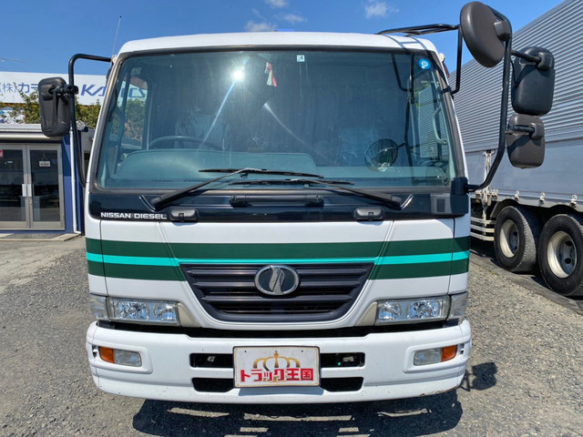 UDトラックスコンドルクレーン4段増トン（6t・8t）[写真09]