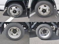 いすゞエルフ平ボディ小型（2t・3t）[写真12]