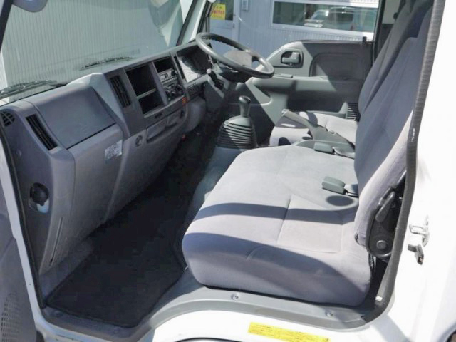 いすゞエルフ平ボディ小型（2t・3t）[写真15]