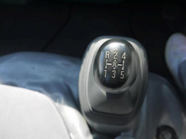 いすゞエルフ平ボディ小型（2t・3t）[写真20]