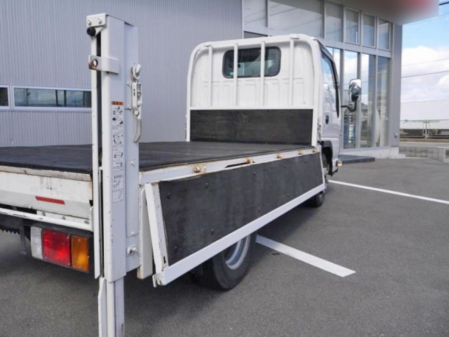 いすゞエルフ平ボディ小型（2t・3t）[写真09]