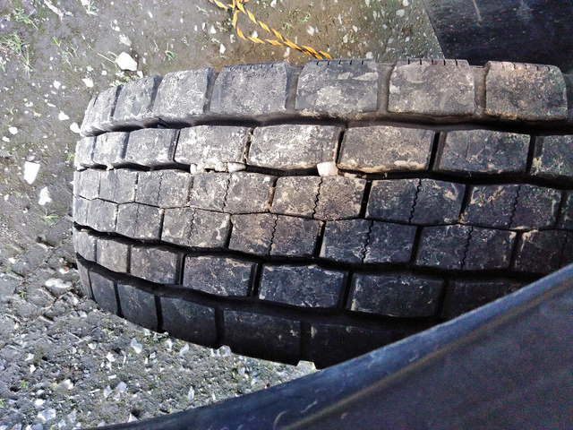 UDトラックスコンドルアルミウイング増トン（6t・8t）[写真11]