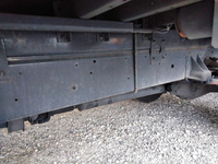 UDトラックスコンドルアルミウイング増トン（6t・8t）[写真12]