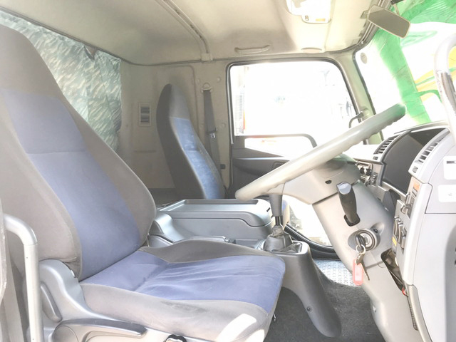 三菱ふそうファイターユニック3段中型（4t）[写真31]