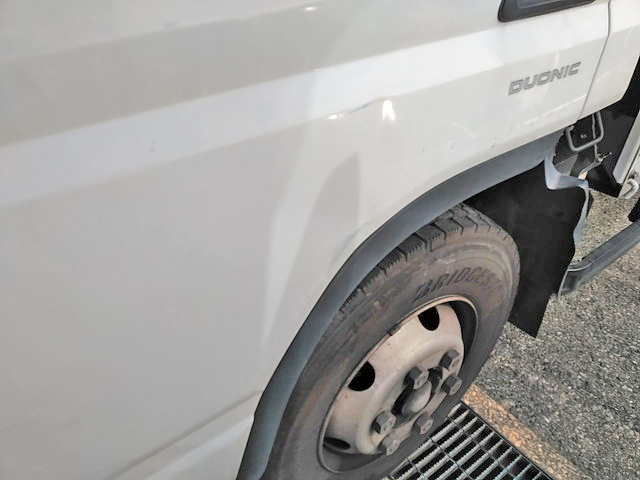 三菱ふそうキャンター平ボディ小型（2t・3t）[写真10]