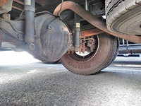 三菱ふそうキャンター平ボディ小型（2t・3t）[写真11]