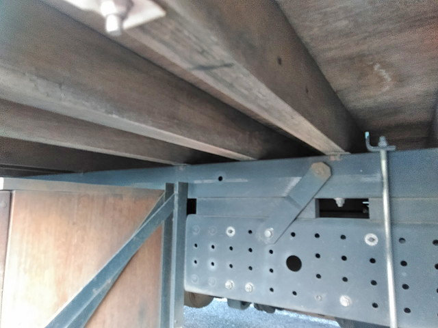 三菱ふそうキャンター平ボディ小型（2t・3t）[写真13]