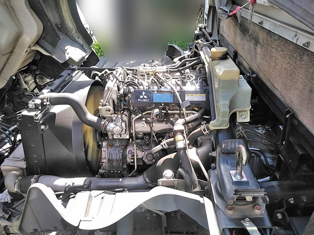 三菱ふそうキャンター平ボディ小型（2t・3t）[写真15]