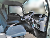 三菱ふそうキャンター平ボディ小型（2t・3t）[写真17]