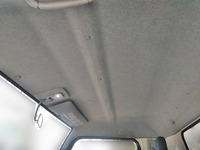 三菱ふそうキャンター平ボディ小型（2t・3t）[写真19]