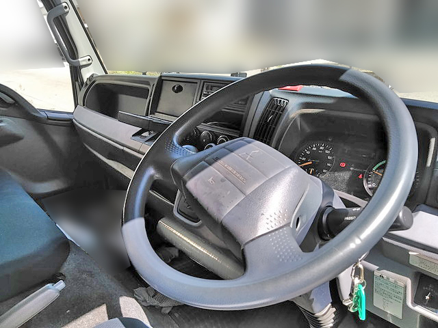 三菱ふそうキャンター平ボディ小型（2t・3t）[写真20]