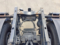 UDトラックスクオントレーラーヘッド（トラクターヘッド）大型（10t）[写真12]