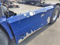 UDトラックスクオントレーラーヘッド（トラクターヘッド）大型（10t）[写真19]