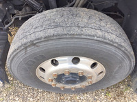 UDトラックスクオントレーラーヘッド（トラクターヘッド）大型（10t）[写真22]