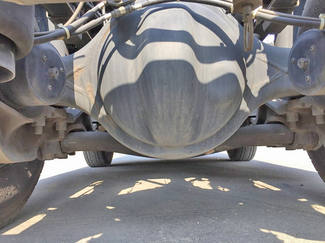 UDトラックスクオントレーラーヘッド（トラクターヘッド）大型（10t）[写真23]