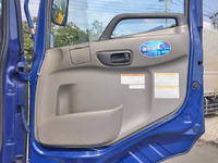 UDトラックスクオントレーラーヘッド（トラクターヘッド）大型（10t）[写真27]