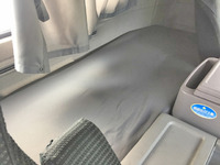 UDトラックスクオントレーラーヘッド（トラクターヘッド）大型（10t）[写真31]