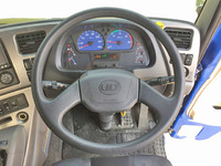 UDトラックスクオントレーラーヘッド（トラクターヘッド）大型（10t）[写真35]