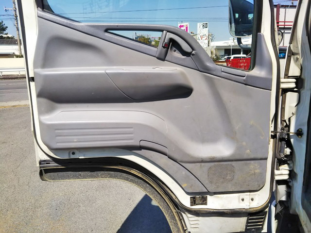 三菱ふそうキャンタークレーン4段小型（2t・3t）[写真30]