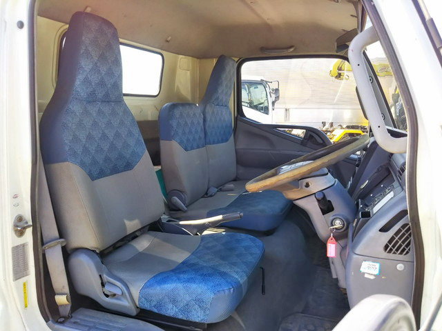 三菱ふそうキャンタークレーン4段小型（2t・3t）[写真32]