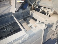 いすゞギガダンプ大型（10t）[写真17]
