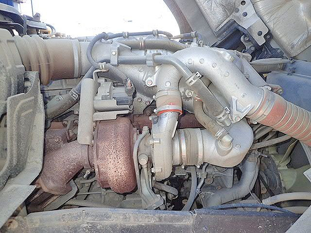 いすゞギガダンプ大型（10t）[写真30]