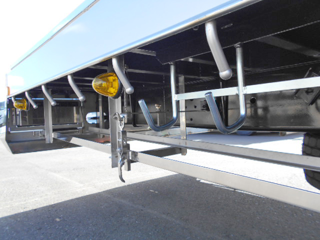 三菱ふそうスーパーグレートセルフクレーン4段大型（10t）[写真14]