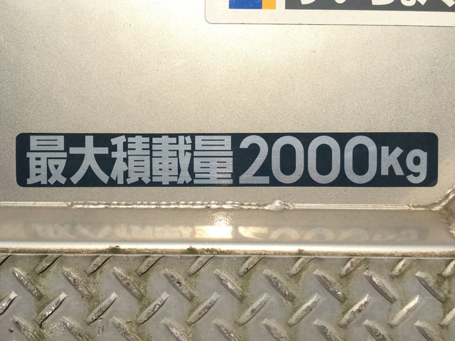 三菱ふそうキャンター平ボディ小型（2t・3t）[写真14]
